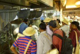 26459088965_45163b7bce_k-600x450_c